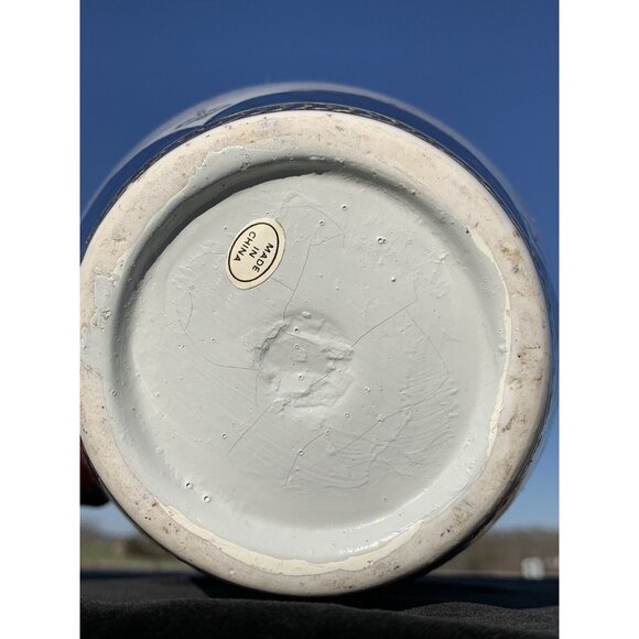 Gorgeous Chinese Famille Rose Porcelain 10.25" Vase Hand Painted Gold Gilt Video - Picture 7 of 7